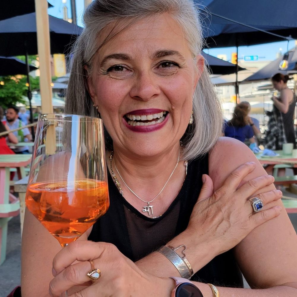 Meet your Posher, Sara jane